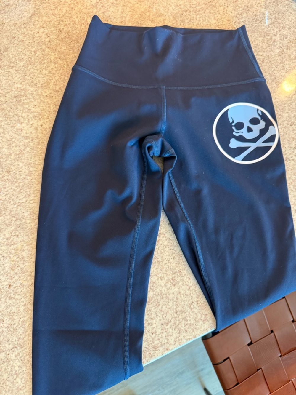 Navy Lululemon Luxe extreme SoulCycle Leggings
